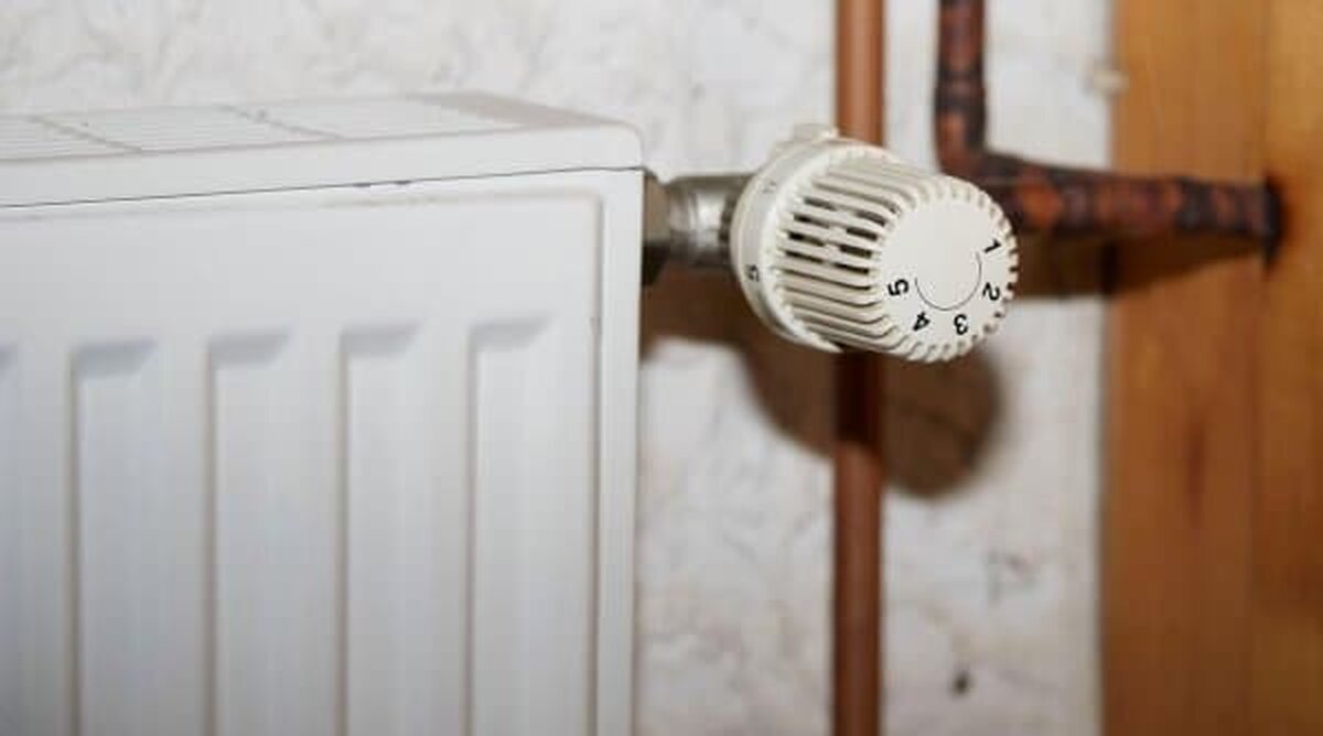 Pentru cât timp, Termoenergetica oprește căldura în 85 de blocuri din București?