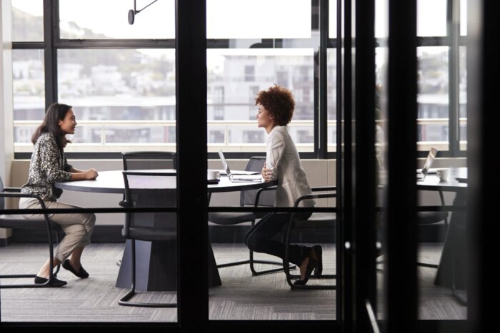 interviu de angajare scaled e1699956236110