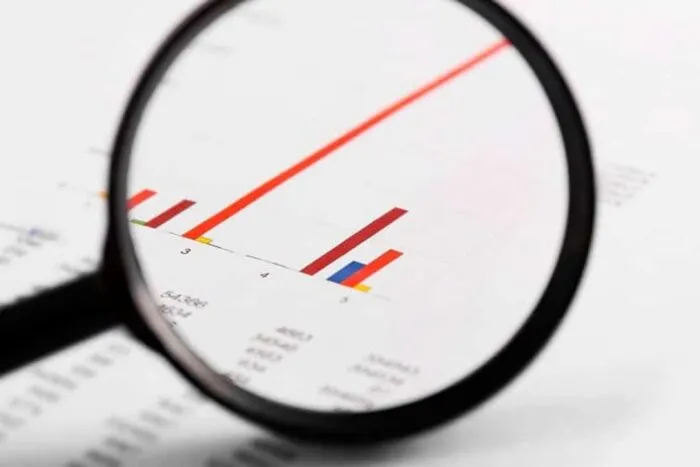 Clauza-de-confidentialitate-a-salariului-va-fi-desfiintata-in-Romania.-Directiva-vine-de-la-UE-1024x559.jpeg