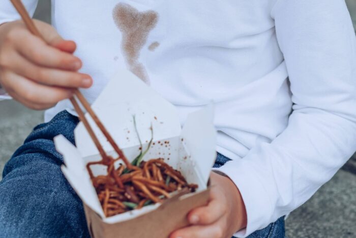 Ingredientul din bucatarie care va readuce la viata adidasii preferati