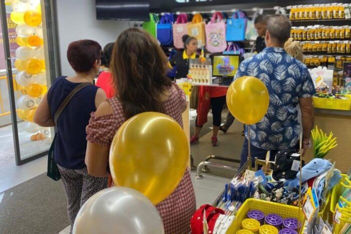 Lantul de magazine care intra pe piata din Romania E