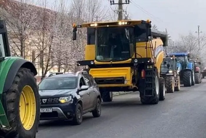 Transportatorii-si-fermierii-vor-sa-forteze-intrarea-in-Bucuresti-cu.jpg