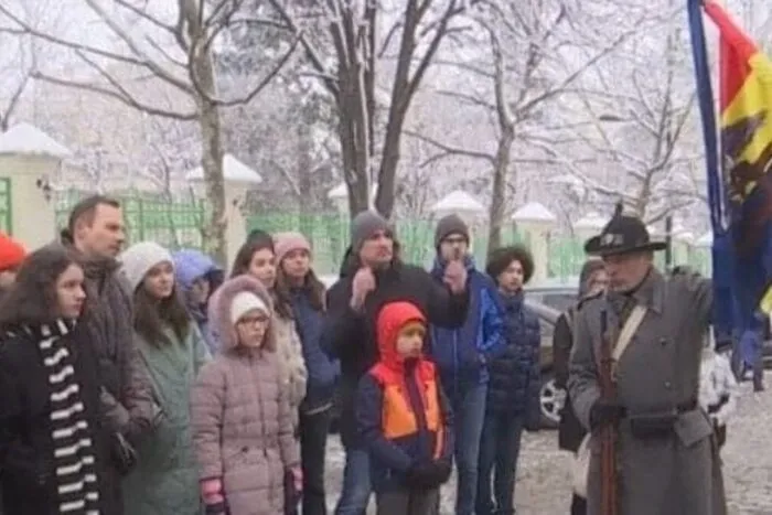 Zeci-de-elevi-olimpici-din-Bucuresti-calatorie-istorica-de-Ziua.jpg