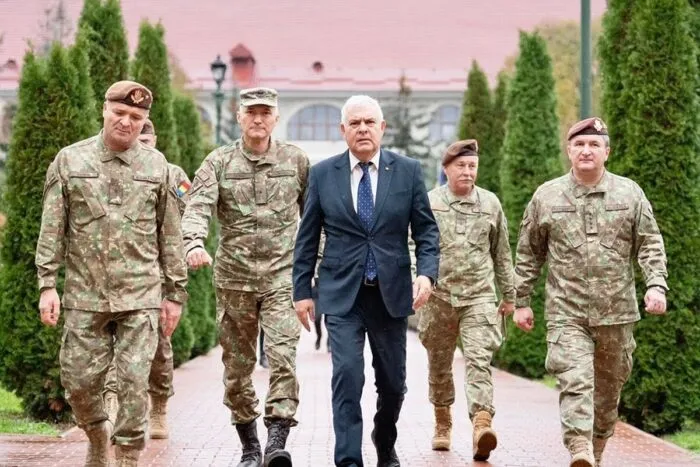 Ce-spune-ministul-Apararii-despre-serviciul-militar-obligatoriu-in-Romania.-Anuntul-categoric-al-lui.jpeg