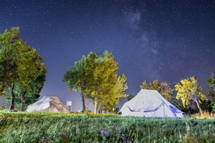 galmping-–-un-camping-de-lux.jpg