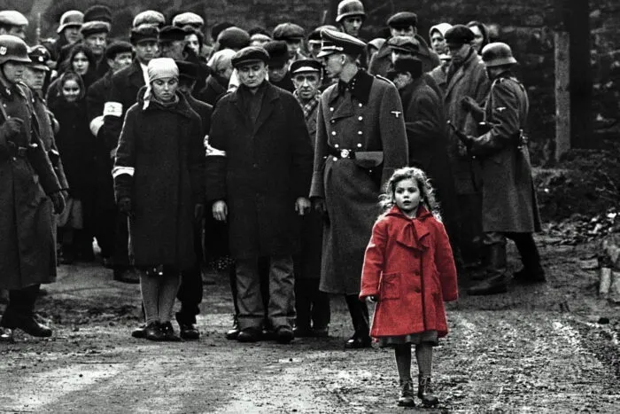 10-filme-ale-anilor-90-pe-care-trebuie-sa-le-vezi-macar-o-data.jpg