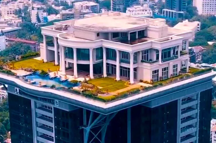 Ce și-a construit un miliardar pe acoperișul unui bloc de 33 de etaje. Imaginile sunt fabuloase, așa ceva nu s-a mai văzut