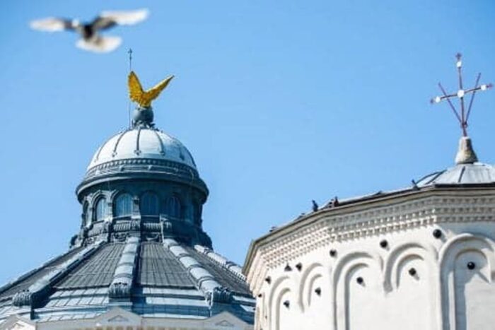 BOR transmite in ce conditii pot candida preotii si diaconii