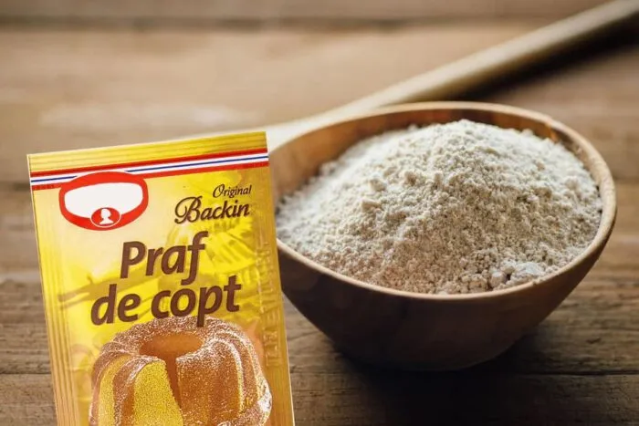 Cat-praf-de-copt-se-pune-la-100-g-faina.jpeg