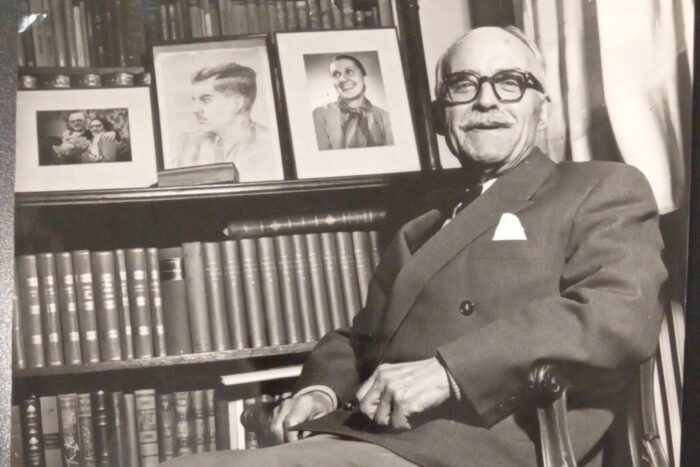 Patimile lui Tudor Arghezi dusmanul poporului