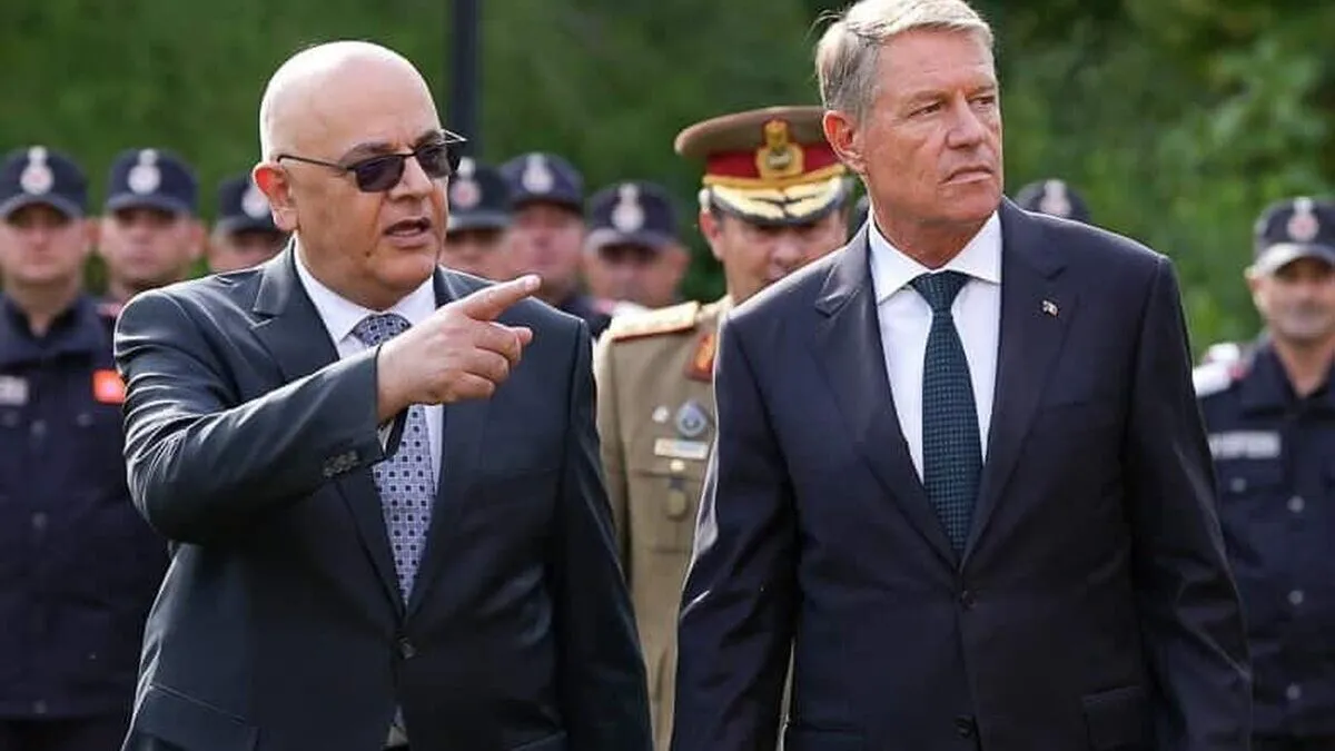 Arafat-fotografiat-alaturi-de-Iohannis-la-Seoul.-Motivul-pentru-care-seful-DSU-a-fost-prezent-in-Coreea-de-Sud.jpeg