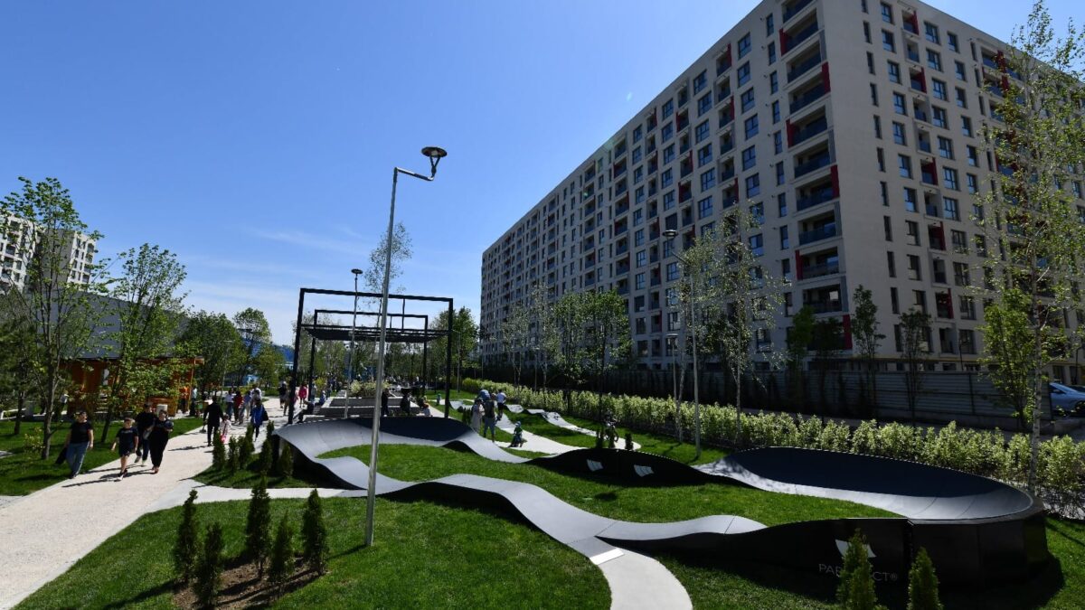 Cel mai nou parc din Capitala rivalizeaza cu Herastrau si Cismigiu. Primele imagini arata cat de frumos e ce gasesti doar aici 19