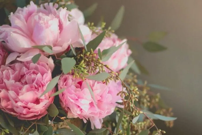 scurt-istoric-despre-florile-si-plantele-artificiale-898126.jpg