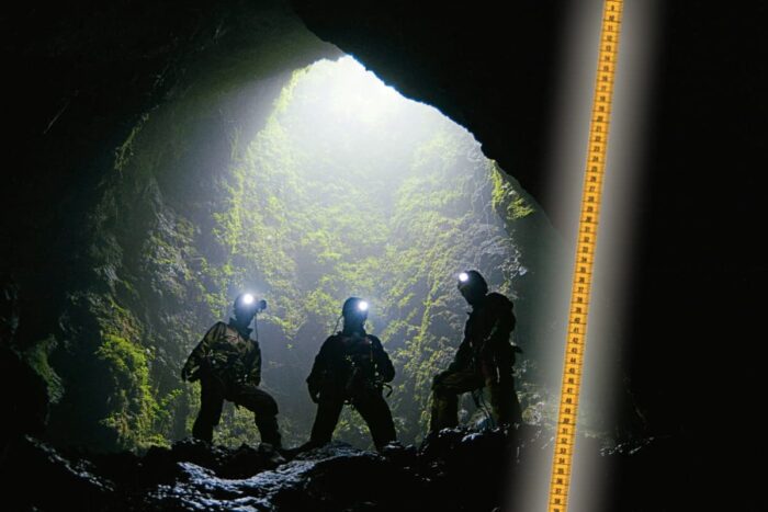 Care este cea mai adanca pestera subacvatica din lume. Se afla la sute de metri sub pamant