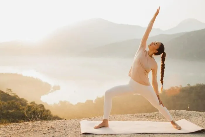 adevarul-despre-yoga-marius-vaduva-preot-901543.jpg
