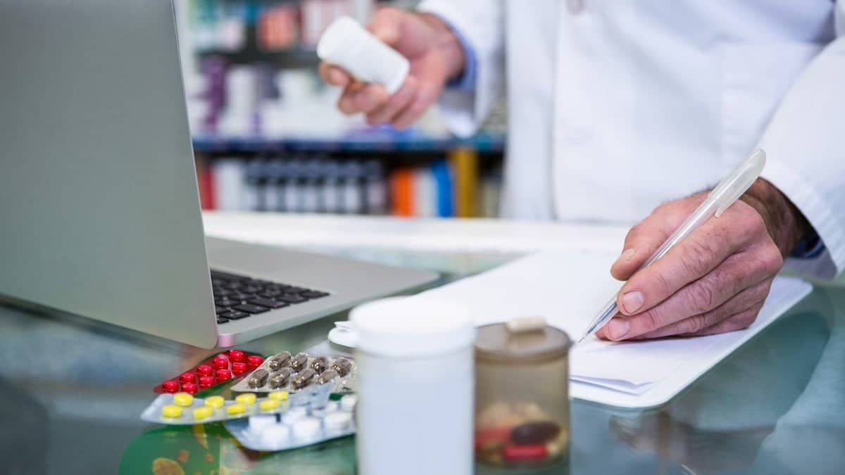 Un număr de 40 de medicamente periculoase, autorizate în țara noastră, au fost retrase din farmacii