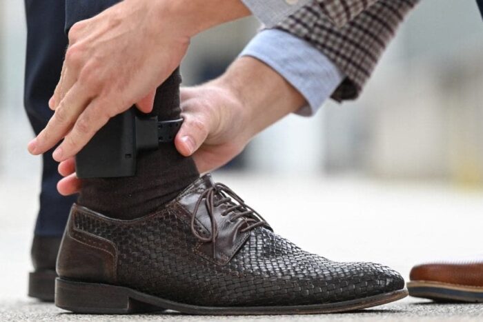 persoane control judiciar arest domiciliu monitorizate bratari propunere mai 901142