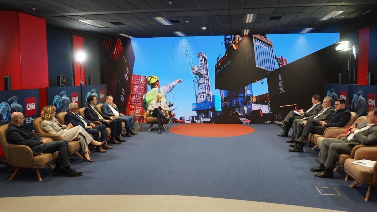 Ce subiecte s-au dezbătut în conferinţa organizată de Income Magazine şi Antena 3 CNN?