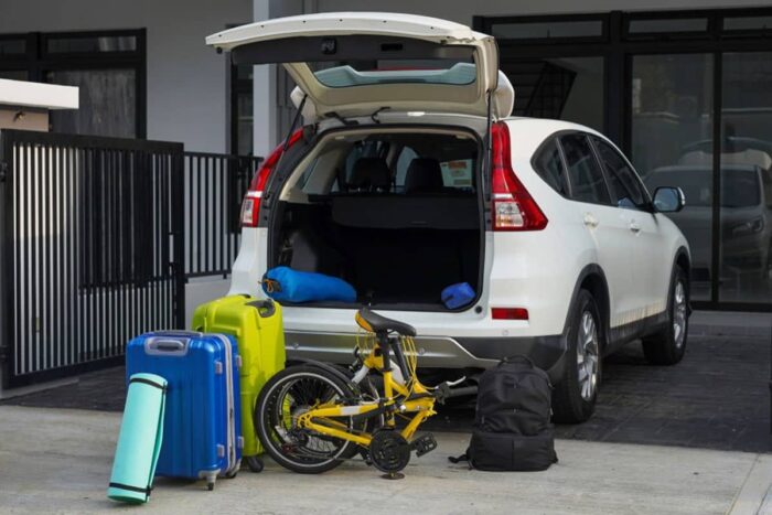 vacanta cu masina depozitare transport bagaje