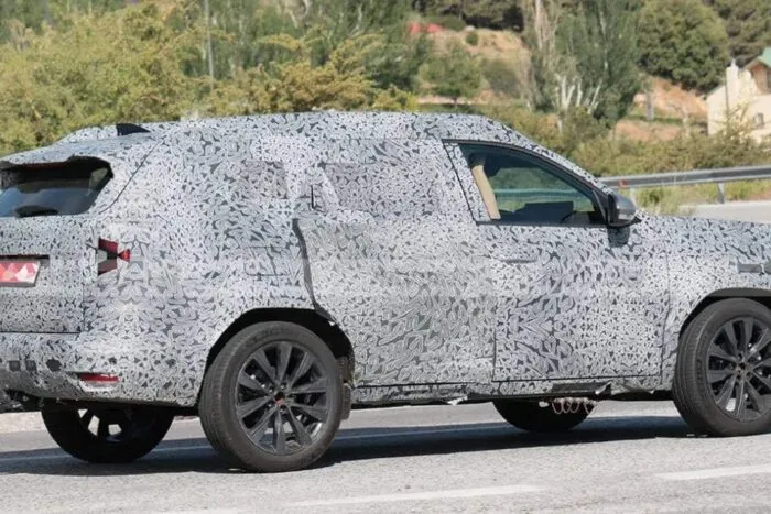 Dacia-Bigster-teste-Spania-2.jpg