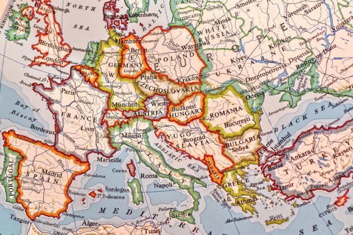 Singura-tara-din-lume-cu-un-singur-locuitor.-Are-marimea-a-doua-terenuri-de-tenis-si-se-afla-in-Europa.jpg