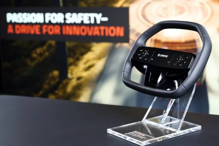 Volan-Airbag-ZF-Lifetec.jpg