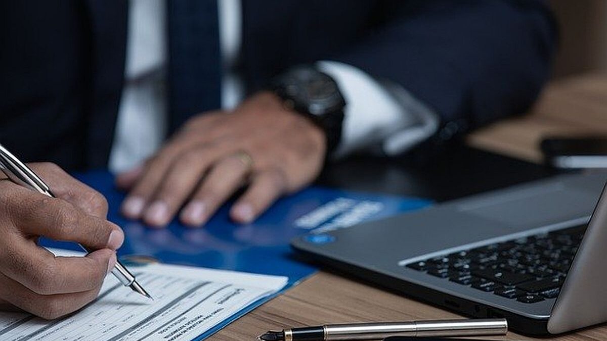 Ți s-a făcut o nedreptate la locul de muncă? Apelează la ajutorul unui avocat din Iași! avocat iasi