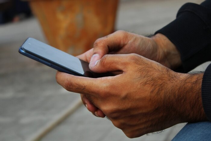 telefon android smartphone scaled e1719253772171