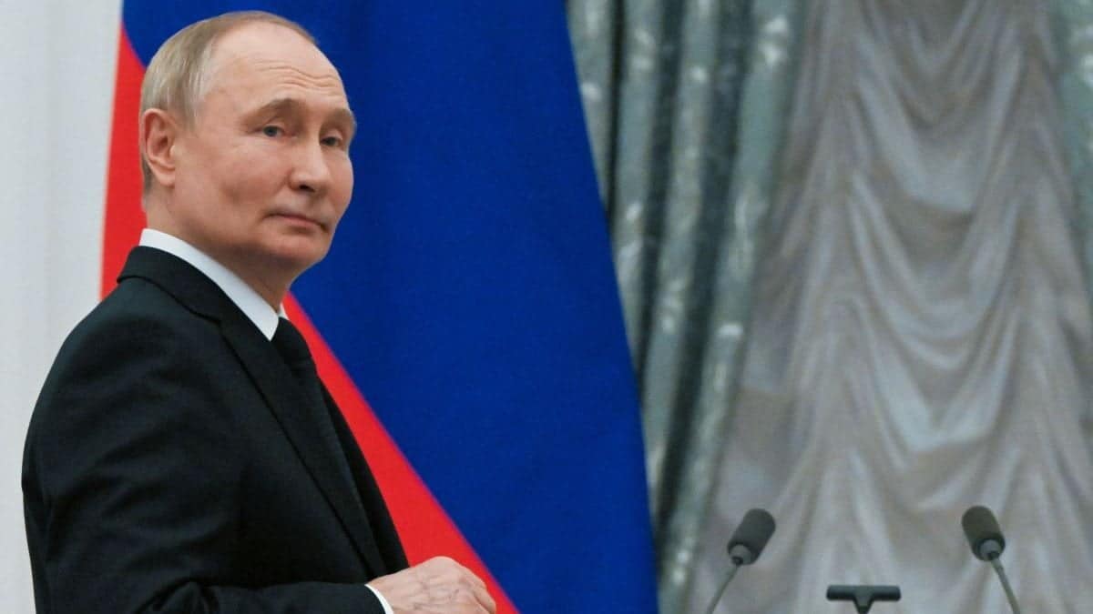 Putin amenință că va da arme țărilor prietene ca să atace Occidentul vladimir putin cu mana pe buton liderul rus ameninta ca va da arme nucleare tarilor prietene ca sa 905999