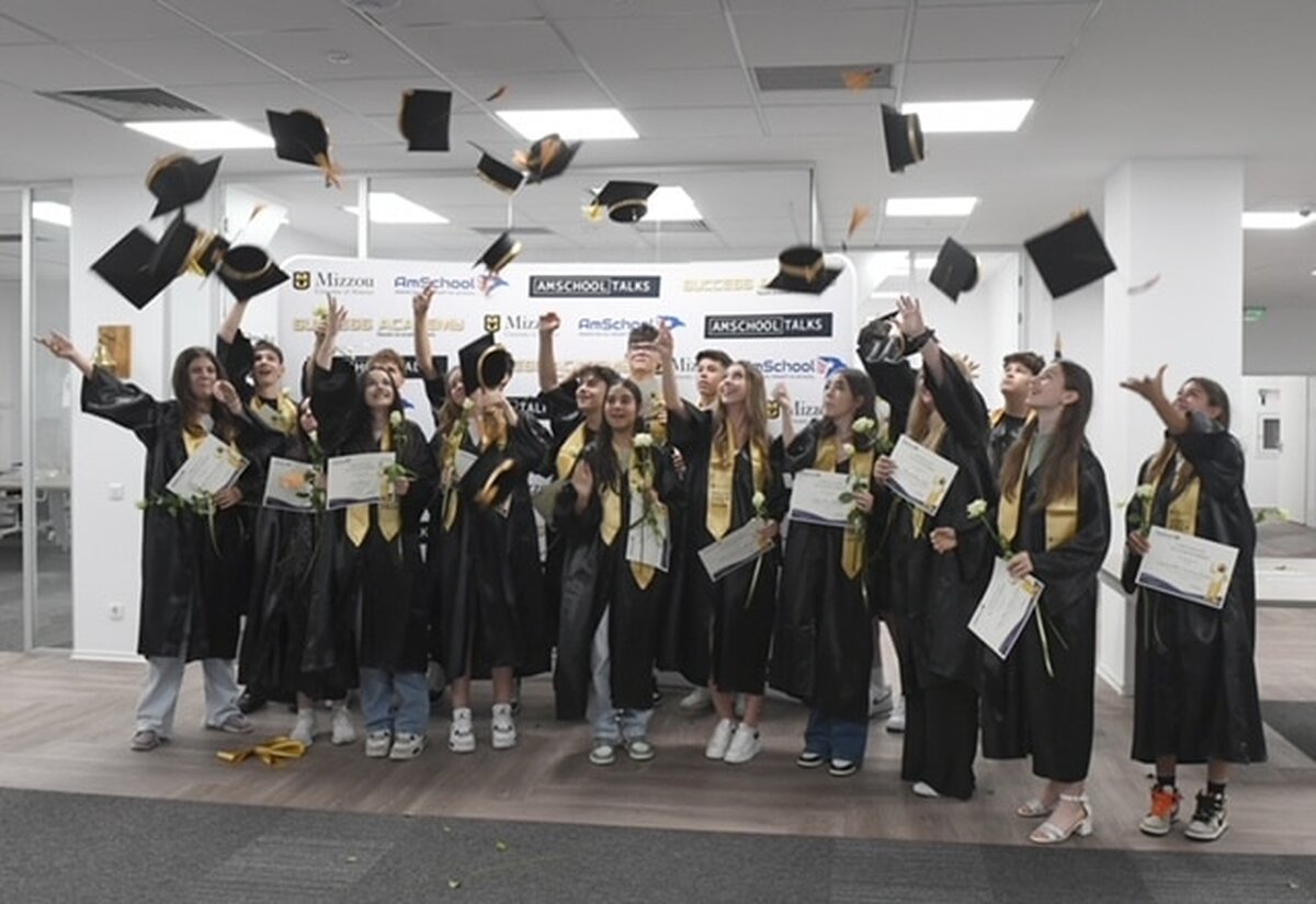 AmSchool este școala din România unde nu se dă Bacul, iar elevii au șansa de a intra la orice universitate din lume