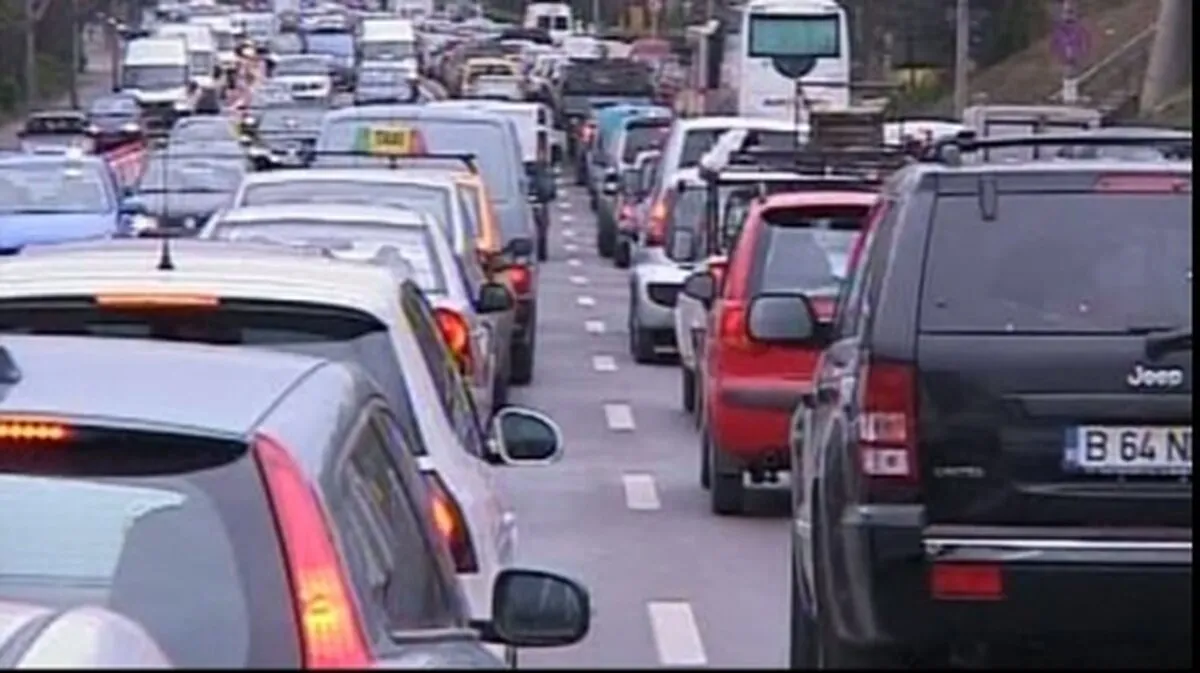 trafic_munte_42268600.jpg