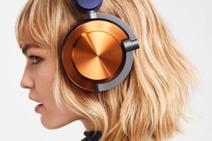 Compania Dyson duce experiența audio la un alt nivel prin lansarea noilor căști, Dyson OnTrac WhatsApp Image 2024 07 18 at 19.01.15