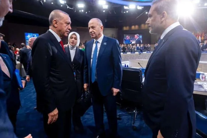 avertismentul-lui-mircea-geoana-dupa-summitul-nato-vor-fi-crize-din-toate-directiile-va-fi-furtuna-912852.jpg