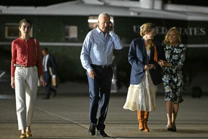 Familia lui Joe Biden l-a încurajat, pe acesta, să rămână în cursa pentru Casa Albă. familia joe biden incurajat sa ramana cursa casa alba 910289