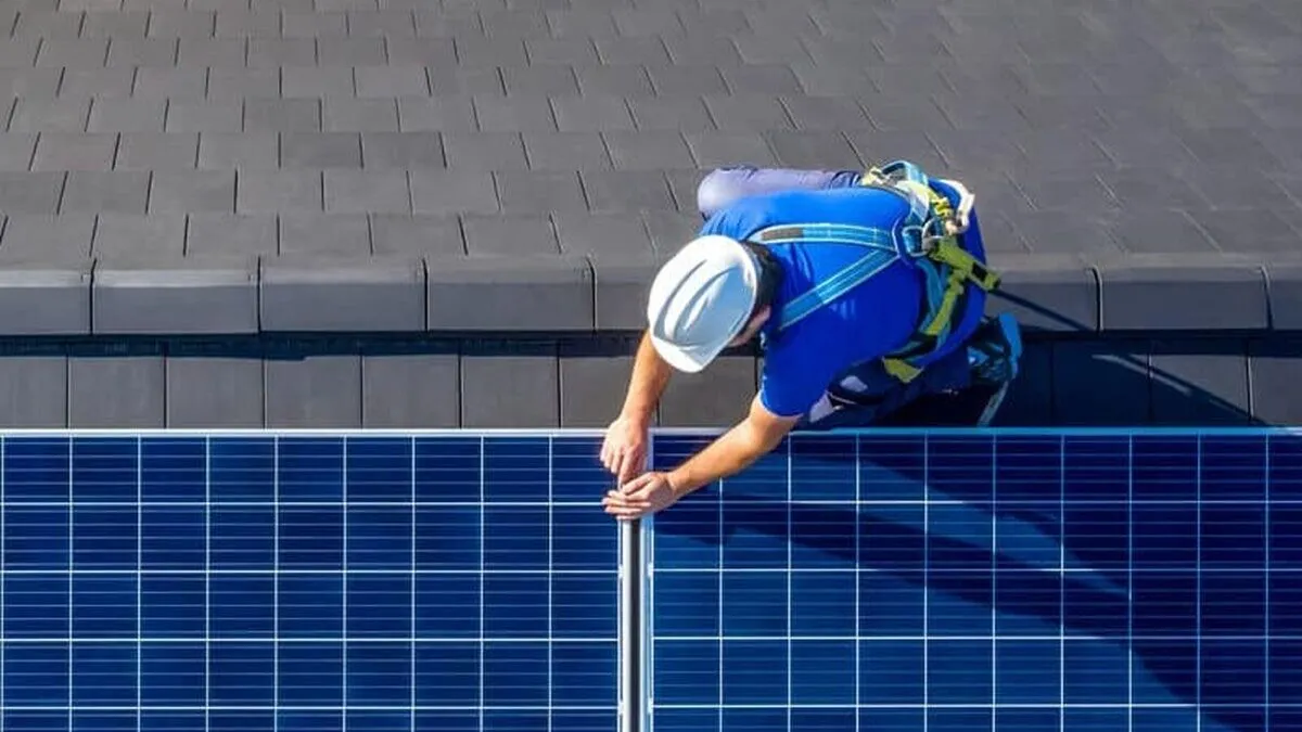 panouri-fotovoltaice-prosumator-enel-x-5547567-e1710853436185.jpg