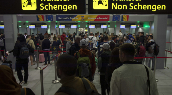 haos la aeroportul otopeni dupa ce mai multe curse tarom au fost anulate in miez de noapte