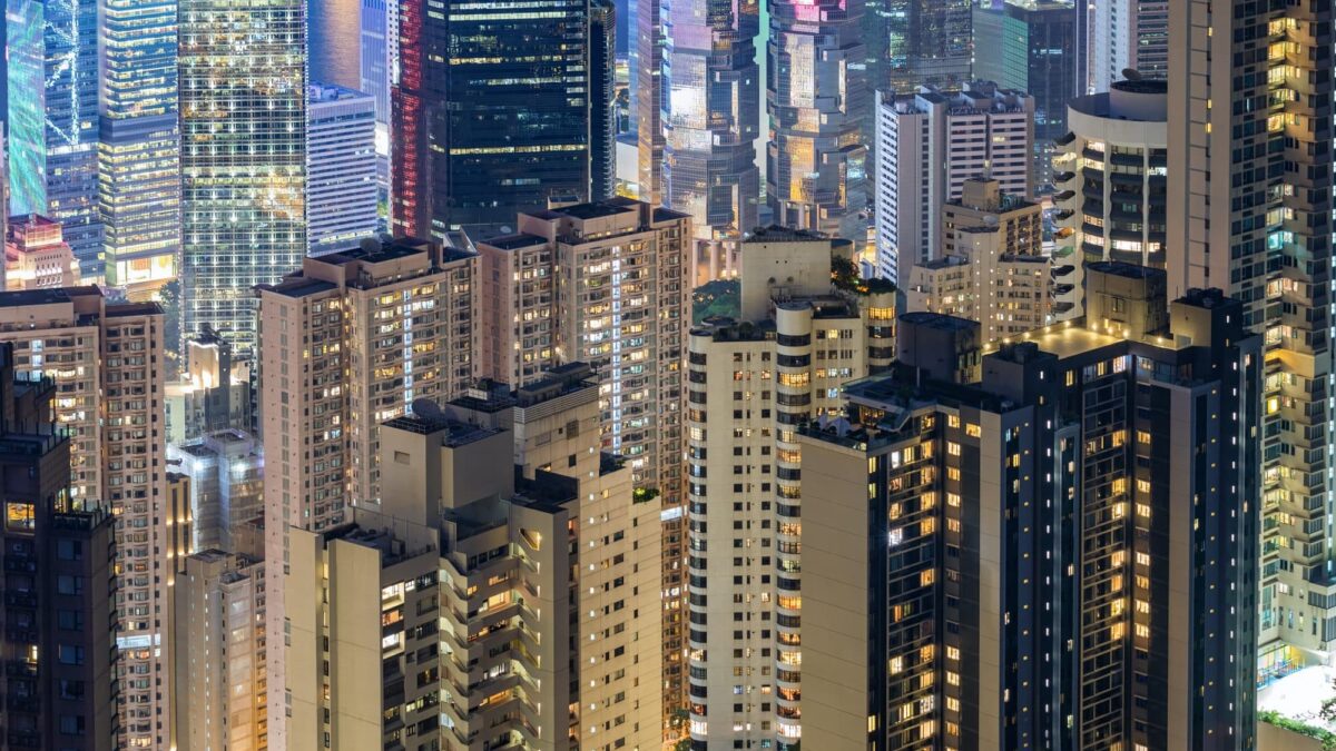 Care este cel mai scump oraș din lume? Cel mai scump oras din lume se afla in Europa. Preturile sunt mai mari decat in New York