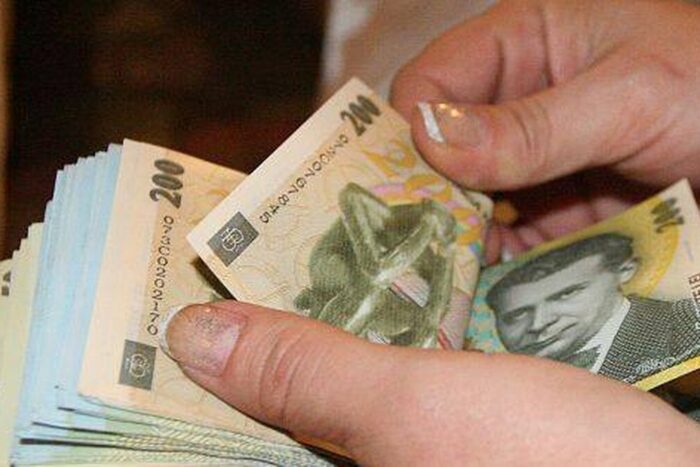 Economicanet Castigul salarial mediu net a crescut cu 58