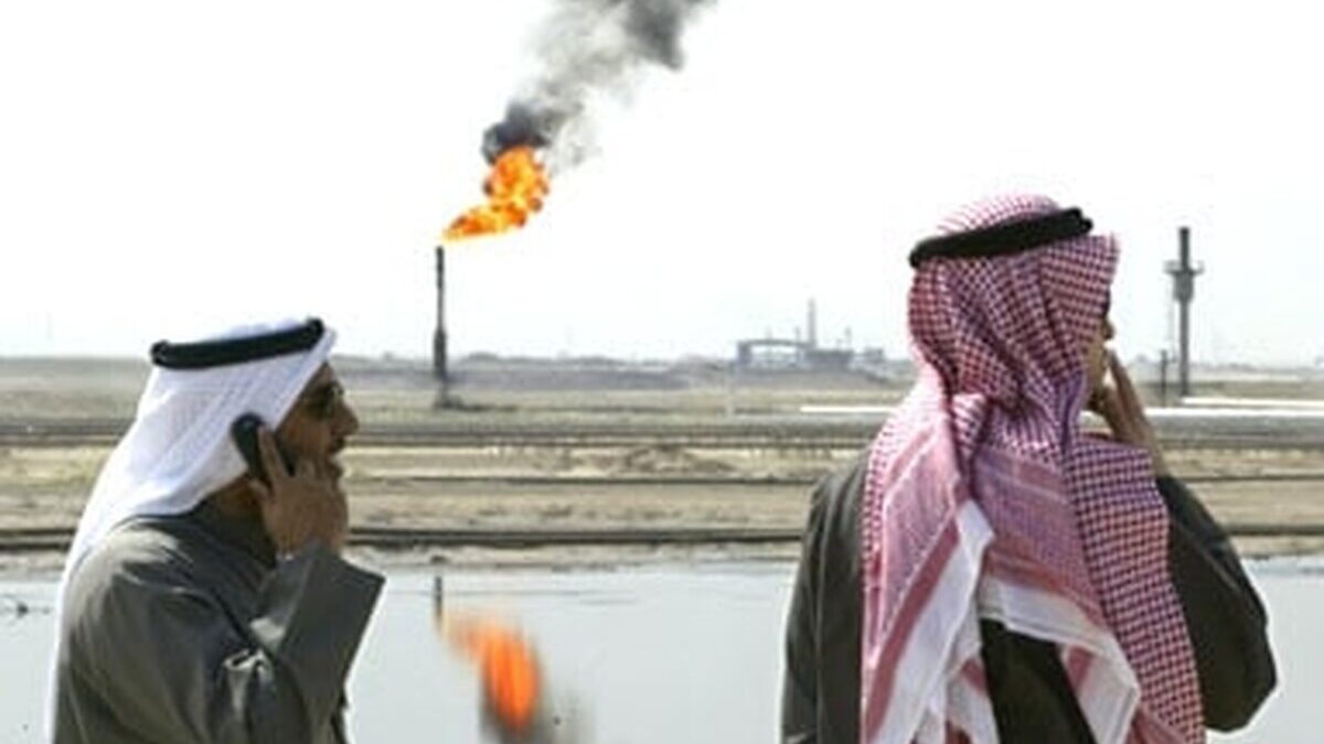 Ce se va întâmpla cu preţul petrolul dacă izbucnește un război între Iran și Israel? Economicanet Cu cat se va scumpi petrolul daca izbucneste