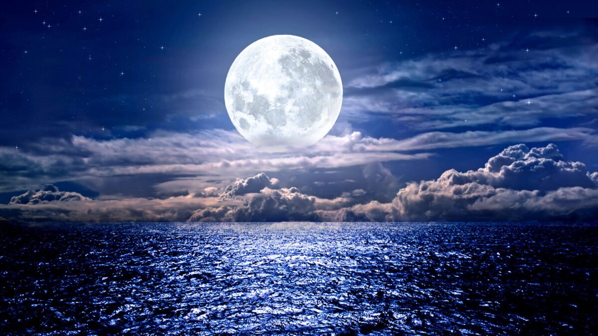 Nu-trebuie-sa-ratezi-Superluna-albastra-rara-din-august.-Cum-si-cand-o-poti-vedea-1.jpg