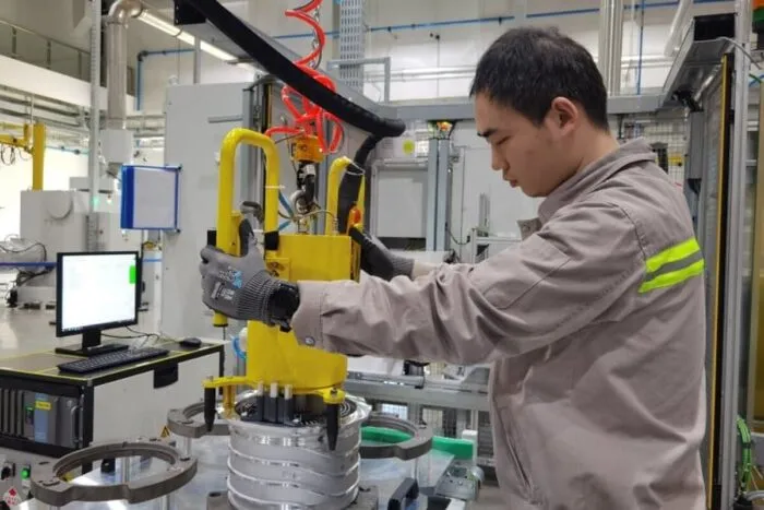 ZF-e-motor-production.jpg