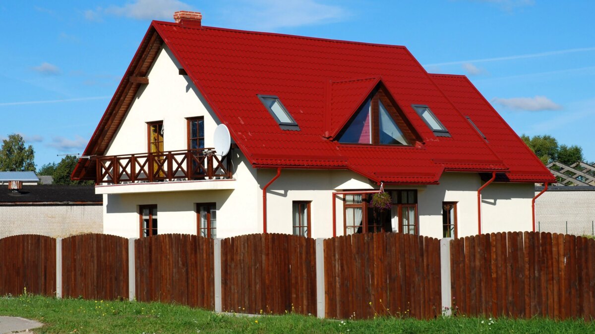 casa la curte 1 scaled e1723840392816