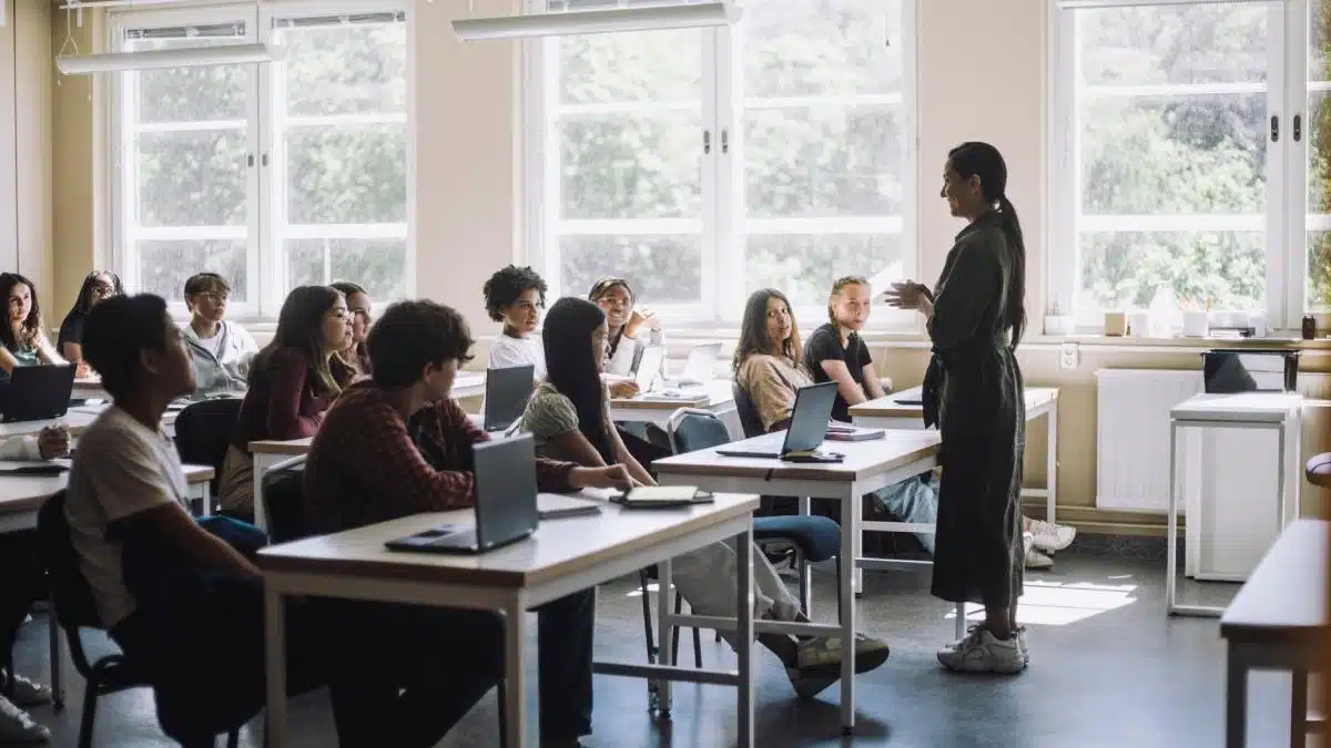 Ce obligaţii vor avea profesorii şi care sunt sancţiunile în evaluarea elevilor în anul 2025? evaluarea elevilor se schimba radical din 2025 ce obligatii vor avea profesorii si care sunt sanctiunile 918566