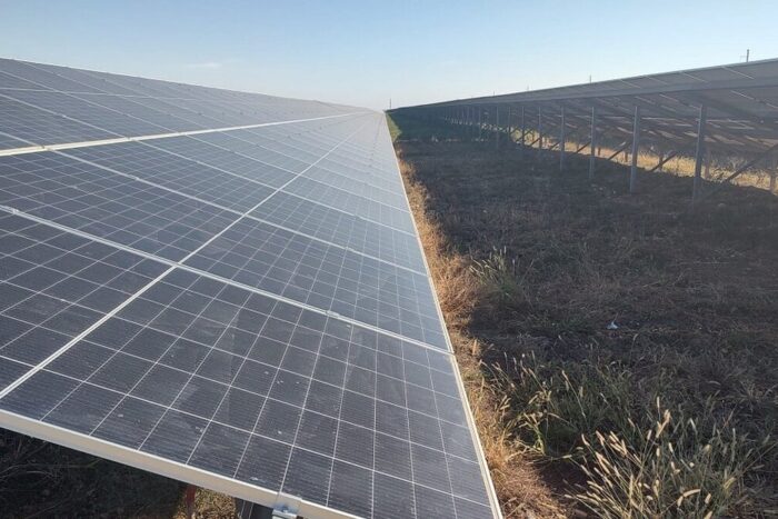 Finalizarea tranzacției dintre Petrom cu Jantzen Renewables a dus la achiziționarea proiectelor fotovoltaice de 710 MW din sudul României fotovoltaic ratesti