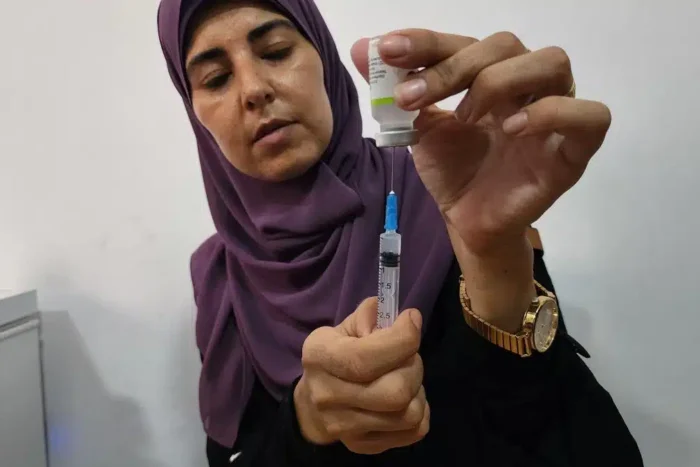 israelul-este-de-acord-sa-intrerupa-luptele-din-gaza-pentru-vaccinarea-copiilor-impotriva-poliomielitei-920313.webp