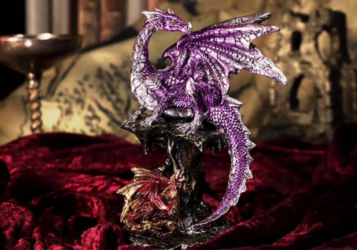 Cum să alegi o statueta cu dragoni potrivită pentru decor