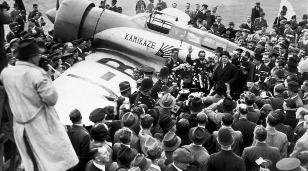 1725596675 643 FOTO Povestea Aeroportului Craydon acum uitat de lume care a