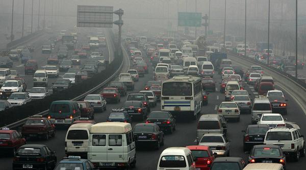 poluarea afecteaza fertilitatea barbatilor iar zgomotul din trafic pe cea a femeilor concluziile alarmante din cel mai recent studiu