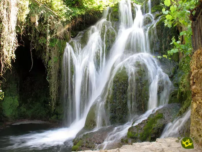 Orașul cu 1000 de cascade, un paradis de vizitat și admirat toamna. Toată lumea vrea să-l vadă