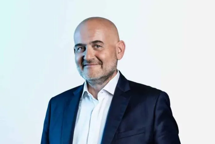 Christian-Stein-director-comunicare-Dacia.jpg